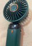 京工智造【京工臻选】手持小风扇迷你折叠便捷式随身户外挂脖大风力静音宿舍床头办公室桌面小型usb充电扇 【苍岭绿】五档大风力丨可吹12小时 3000mAh 智能数显电量丨贈底座/挂绳/香薰 实拍图