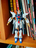 万代（BANDAI）HGCE201 1/144 强袭自由高达拼装模型 实拍图