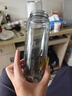希乐大容量塑料杯男女运动水瓶学生户外随手杯便携带滤网 墨黑 680ml 实拍图