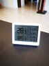 得力（deli）室内温湿度表 LCD\电子温湿度计老人儿童礼物生日礼品带闹钟功能 婴儿房办公用品 白色LE502-WH 实拍图