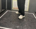 美津浓（MIZUNO）【RACER S】软底轻便运动跑步鞋男女同款缓震透气休闲慢跑鞋 15/西湖龙井 36.5 (230mm) 实拍图