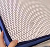 红豆乳胶床垫加厚记忆棉榻榻米抗压单双人家用宿舍床褥子床垫子 R白蓝（厚度约6cm） 150cm*200cm 实拍图