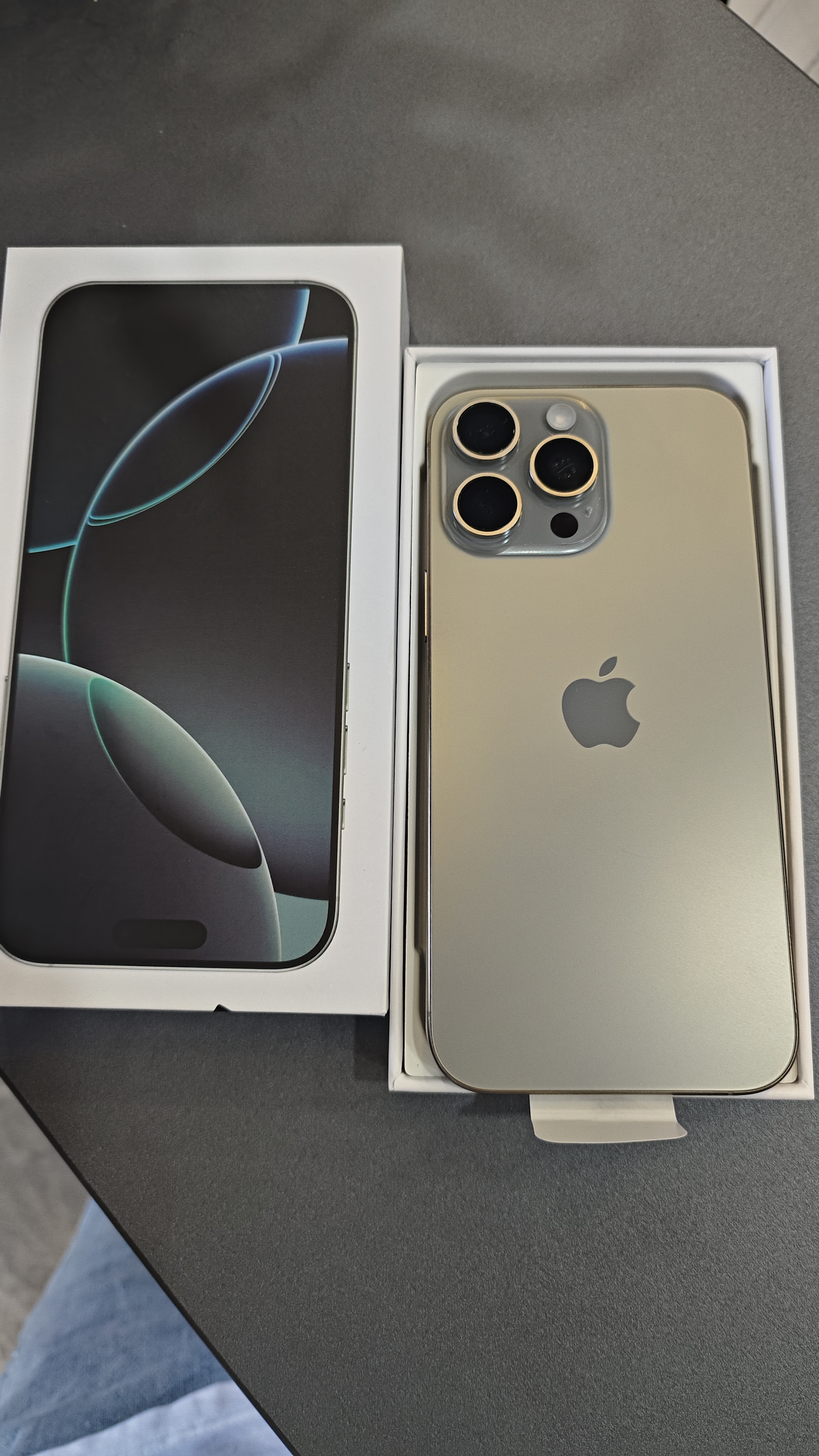Apple【24期免息】苹果16promax iphone16promax 16promax手机16max双卡双待手机美版无锁 16promax 原色钛金属 512GB 公开版标配【首购大礼包】 实拍图