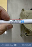 三菱 uni-ball ONE小浓芯按动红笔中性笔高颜值0.5红色签字笔商务水笔水性笔办公用品UMN-S-05文具套装5支 实拍图