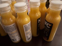 农夫山泉NFC橙汁果汁饮料100%鲜果冷压榨 橙子冷压榨300ml*10瓶礼盒 实拍图