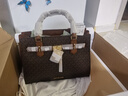 MICHAEL KORS迈克高仕 MK Hamilton  MK 中号纯色锁头通勤凯莉包手提包 深棕/牛皮棕 200 中号 实拍图