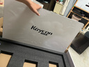 KUYCON酷优客32英寸4K144hz电脑办公镜面屏显示器PS5电竞游戏铝合金电脑高清IPS高刷屏设计外接P32K 超薄镜面屏 无底座(带vesa转换器) 简约款 P32K 32寸4K 144Hz 实拍图