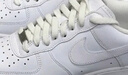 耐克NIKE板鞋女子大童空军一号 AIR FORCE 1运动鞋 DH2920-111白37.5 实拍图