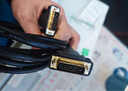 毕亚兹 DVI转VGA连接线 1.8米转接线 DVI-I（24+5）转VGA公对公转换头 台式主机电脑连接显示器投影仪头 实拍图