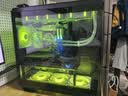 华硕（ASUS）GT502 弹药库机箱 无界版 钢化玻璃侧透明海景房台式主机箱/背插 电脑机箱 支持水冷长显卡 YQ70 GT502无界版（无立柱） 实拍图