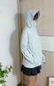 VVC成毅同款防晒衣男女502UV防晒服凉感透气冰丝皮肤衣外套 燕麦奶 L （160-170/60KG-75KG） 实拍图