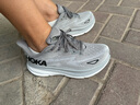 HOKA男款秋季克利夫顿 9跑步鞋CLIFTON 9轻量耐磨缓震 雾灰/黑色-宽版 40 实拍图