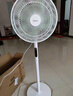 美的（Midea）【飓风节能】七叶柔风立式电风扇/家用轻音落地扇/台式小型风扇/大风力遥控定时摇头风扇SAH35BSJ 实拍图