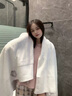洁丽雅（Grace）五星级酒店纯棉高档抗菌防螨白色浴巾男女全棉强吸水加大加厚 实拍图