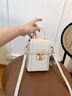 viney手机包包女包新款斜挎包轻奢迷你小包生日礼物送女友老婆 【米白色】高级感实用洋气单肩包 时尚品牌百搭休闲轻便小众手提包 实拍图