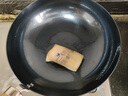 章丘铁锅手工锻打铁锅无涂层物理不粘锅炒锅木把圆底炒菜锅厨房好物轻音 标准版古法烤蓝（已干烧） 28cm 实拍图