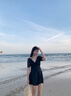 耐浪温泉保守游泳衣女大码胖遮肚子显瘦性感深V吊带露背戏沙滩裙装 显瘦黑 XL 【130斤以内ABCD罩杯】 实拍图