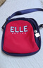ELLE ACTIVE小巧轻便撞色斜挎包手机包经典百搭时尚个性休闲运动小包包 蓝/红色 实拍图