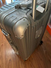 飞流高颜值行李箱男超轻音万向轮铝框拉杆箱女旅行箱学生密码箱子 靓银灰【折叠杯架-隐藏挂包】 24英寸 【黄金尺寸/上学/出差/旅游】 实拍图