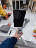 大疆（DJI）手机云台稳定器Osmo Mobile SE 三轴增稳防抖稳定器 AI跟拍 手势控制 便携自拍杆 OM SE 手机vlog OM SE+品牌1拖1麦克风（苹果接口+遥控） 标配（不含随心换 实拍图