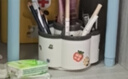 创意笔筒多功能大容量桌面收纳文具儿童收纳盒 高颜值桌面置物架ins风 【爆款】花瓣旋转笔筒 1个装（送DIY贴纸1张） 实拍图