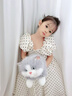 婴果小岛会叫的布偶猫仿真小猫咪玩偶背包双肩包毛绒玩具睡觉抱女孩子礼物 灰色布偶猫【可以喵喵叫】 45厘米 实拍图
