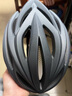 永久骑行头盔自行车头盔破风安全头盔一体成型户外运动骑行装备男女 多孔破风版-黑色【230g盒装】 均码【适合头围57-63cm】 实拍图