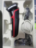 飞利浦（PHILIPS）男士电动剃须刀蜂巢5系Pro+ SkinIQ 智能感应欧洲原装进口 纪念日礼物 送男友送老公 S5883 实拍图
