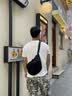 韫舜斜挎包男女 大容量单肩户外胸包轻便休闲通勤出游饺子包 斜挎玉米饺子包【黑色大号】 实拍图
