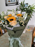 插画鲜花速递向日葵玫瑰混搭花束送女友老婆生日礼物全国同城配送 11朵香槟2朵向日葵混搭花束 实拍图