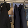 京东洗衣服务 衣服任洗 价值2000元以下棉服/羽绒服/衬衫/外套等 上门取送 干洗水洗 去渍熨烫 衣服任洗 3件 实拍图