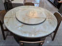 采薇 大理石餐桌家用餐桌椅组合实木白蜡木大圆桌现代简约圆形饭桌 1.35米餐桌(带转盘)+4张餐椅 实拍图