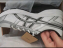 亚瑟士ASICS女鞋网面跑鞋百搭缓震运动鞋透气跑步鞋 GEL-CONTEND 4 白色/银色 40 实拍图