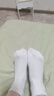 禾句（HEJU）袜子女中筒纯白色棉质学生袜可爱布标女士无染料双针女袜 礼盒装：白色布标5双装 5双 均码（适合34-39码脚） 实拍图