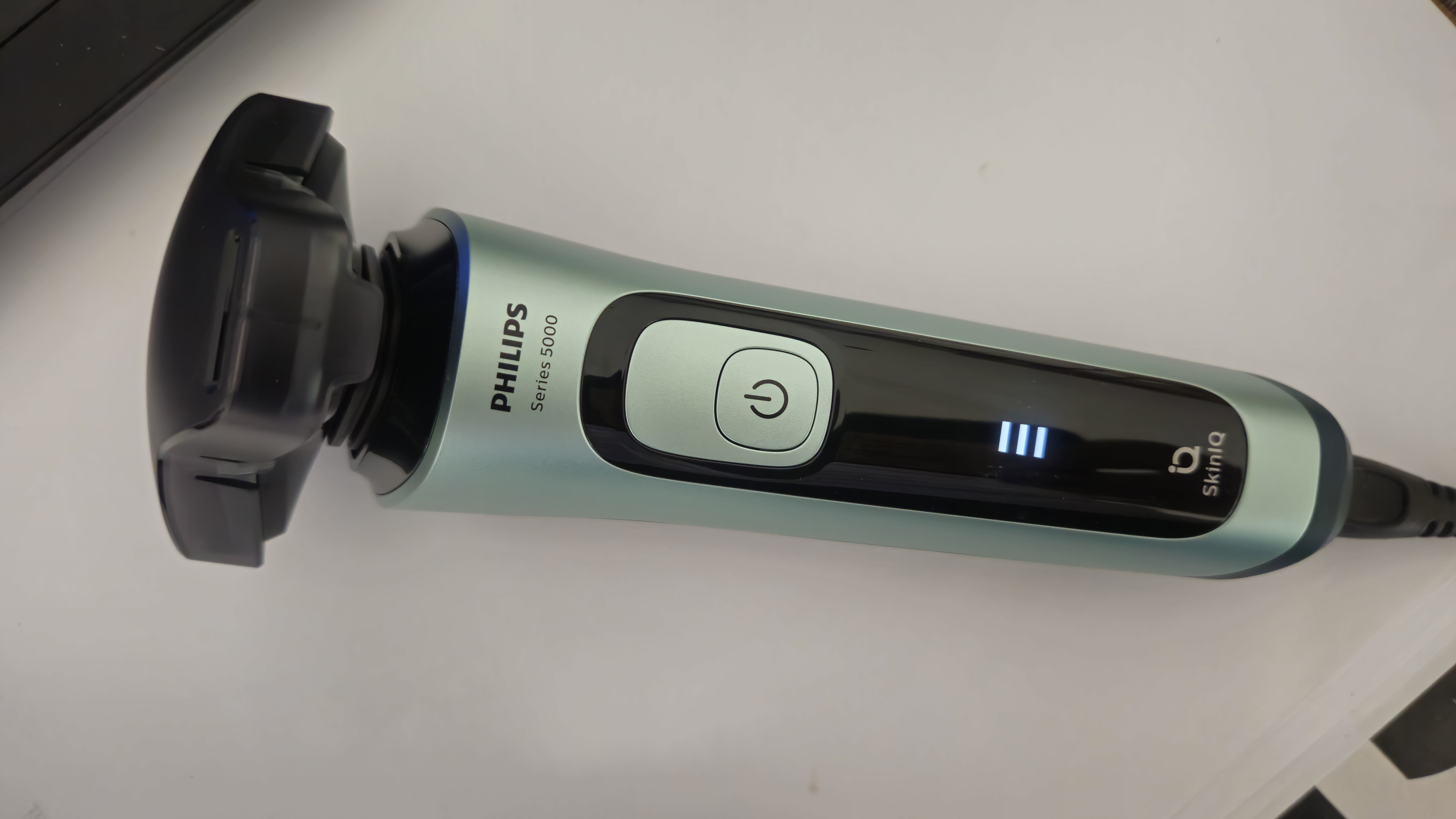 飞利浦（PHILIPS）电动剃须刀旋护5系 SkinIQ高端系列刮胡刀 生日礼物送男友送老公 国家补贴 实拍图