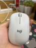 罗技（Logitech）M221 轻音鼠标 无线鼠标 办公鼠标 对称鼠标 带无线微型接收器 米白色 实拍图