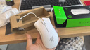 雷蛇（Razer）炼狱蝰蛇标准版有线鼠标 人体工学  电竞游戏 右手通用型 吃鸡/LOL/CS GO游戏鼠标 白色 实拍图