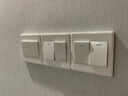 正泰（CHNT）开关插座7M 家用86型五孔墙壁面板暗装电源插座 电工推荐 优雅白 二开双控10A 实拍图