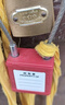 虎顿（HOTUN）挂牌安全挂锁工业钢丝锁梁工程塑料绝缘电力设备锁具LOTO上锁不锈钢长梁红色3mmHD3C-1 实拍图