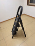 艾瑞科梯子家用折叠梯人字梯楼梯踏步板加厚安全便携多功能登爬楼梯 碳钢经典黑四步梯 实拍图