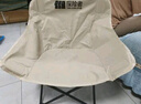 探险者户外折叠椅露营椅子月亮椅沙滩钓鱼椅野餐桌椅家用凳子 软包暖沙折叠椅*4+120cm蛋卷桌（赠收纳袋） 实拍图