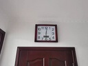 康巴丝 客厅挂钟表静音卧室办公挂表简约日历时钟家用石英钟万年历 41*36厘米 简约款木纹（6279） 实拍图