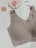 ubras【虞书欣同款】小奶皮云朵隐形无尺码内衣女粉底液文胸透气无痕 【经典】甜杏仁色 均码 plus背心 130斤-160斤/A-D杯 实拍图