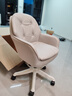 科润沙发电脑椅人体工学椅子办公学习家用舒适久坐卧室化妆宿舍书桌椅 双层款-婴肤科技布-浅灰色-3级防爆气杆 不可调节 固定扶手 双层加厚软包 实拍图
