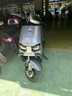 五羊【官方正品】电动摩托车2000W高速大功率电动车男女俩轮代步电动摩托车 科技灰/速度50M/前后双碟/靠背版 72V26A/全新石墨烯电池/木架发货 实拍图