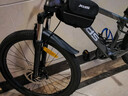 喜德盛（xds）公路山地自行车水壶架挡泥板锁打气筒车前包坐垫套头盔尾灯配件 手机支架-铝合金 实拍图