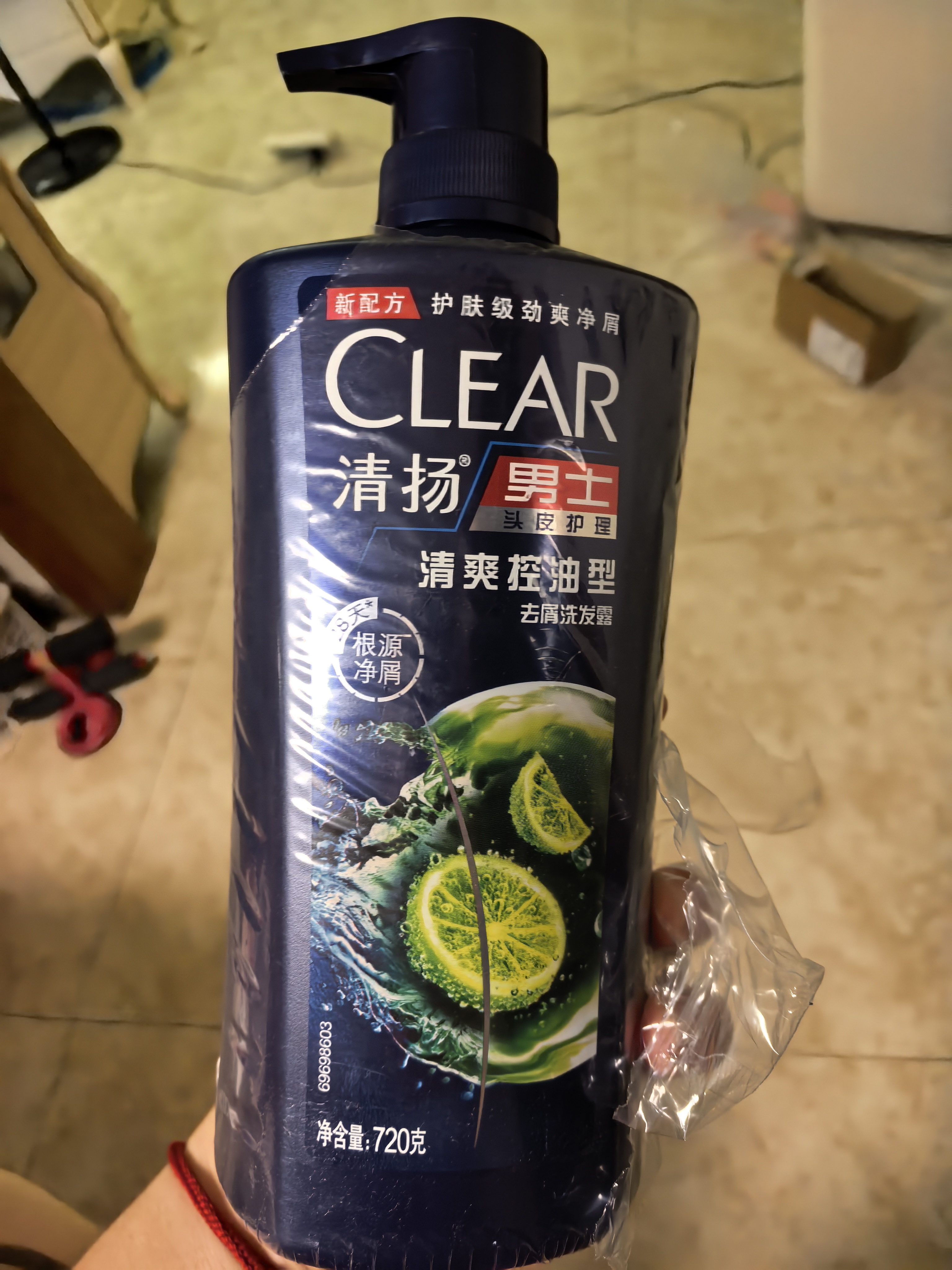 清扬（CLEAR）男士去屑洗发水清爽控油活力运动型青柠薄荷醇蓬松洗头膏冰感洗发 清爽控油750g*1瓶 实拍图