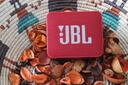 JBL GO ESSENTIAL 2 音乐青春版二代 便携式蓝牙音箱 户外防水 桌面家用小音响 女生礼物 红色 实拍图