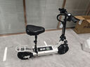 绿源【向往的生活推荐品牌】电动滑板车锂电池便携可折叠电动车成人两轮代步车迷你电动车 48V/白色/260-280里/800W/智能AI/带座 实拍图