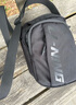 李宁（LI-NING）斜挎包男士单肩包多功能跑步运动便携小包包户外旅行胸包休闲包 黑色（五仓分区/耐水耐磨）019-1 实拍图